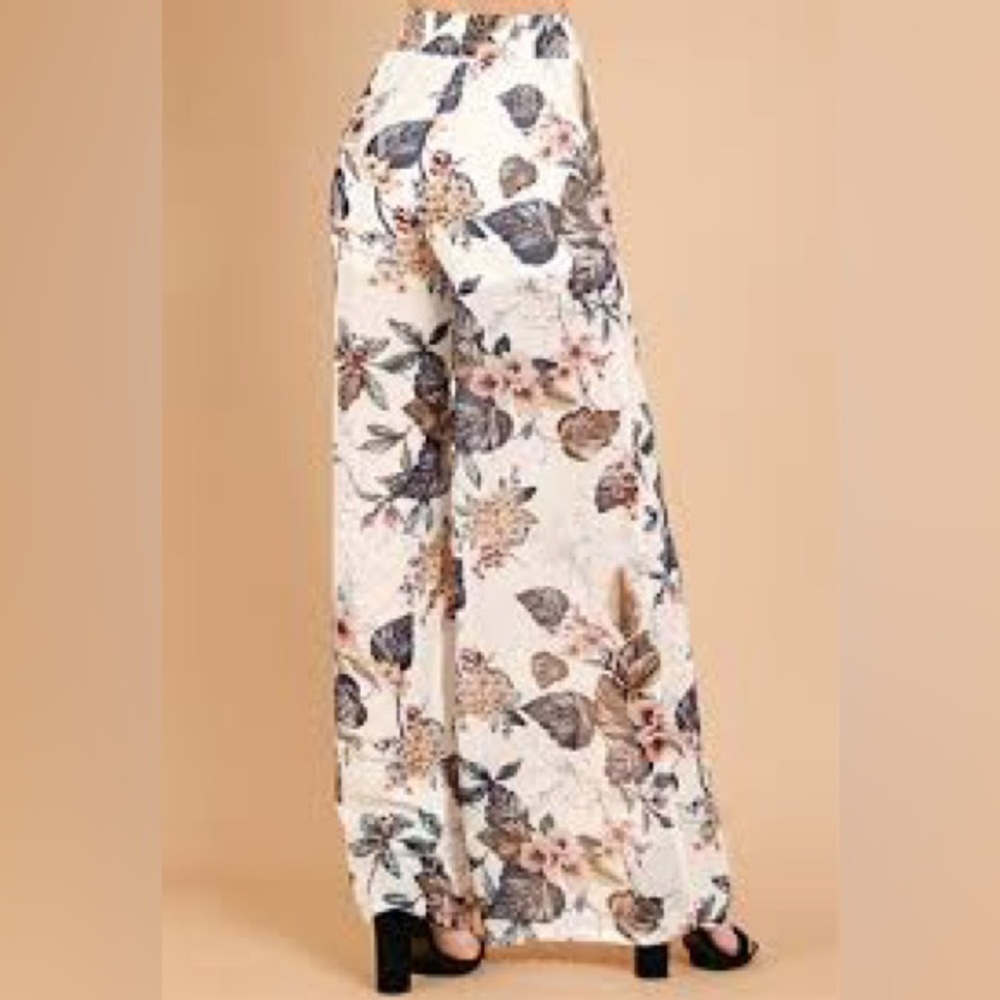 Miss Avenue floral wide legged pants